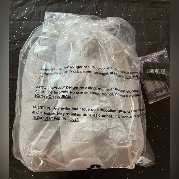 Kuromi Roses Lace Mini Backpack & Matching Cardholder Set New with Tags - Picture 3 of 9